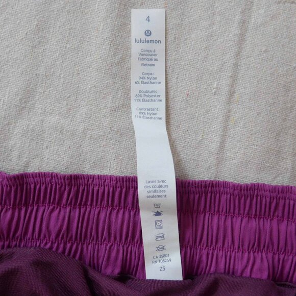 Lululemon Women 4 Deep Fuchsia Shorts - Picture 10 of 14
